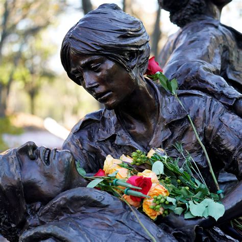 why are there hair ties at the vietnam memorial|Vietnam Women’s Memorial reaches new generations .